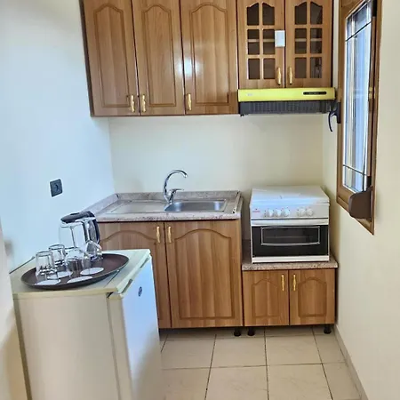 Noar Villa Avlonya